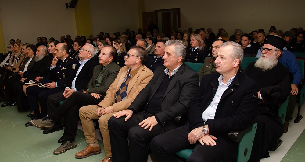 Το θέμα της εξαιρετικής  ομιλίας την Δευτέρα 1-12-2025 του κ. Παπαπροδρόμου ήταν: «Η οικονομική διάσταση του κυβερνοεγκλήματος».  Θέμα τεράστιο και με πολλές διαστάσεις πέραν της οικονομικής. Η εκδήλωση έγινε σε Συνδιοργάνωση με την Διεύθυνση Αστυνομίας Πιερίας.