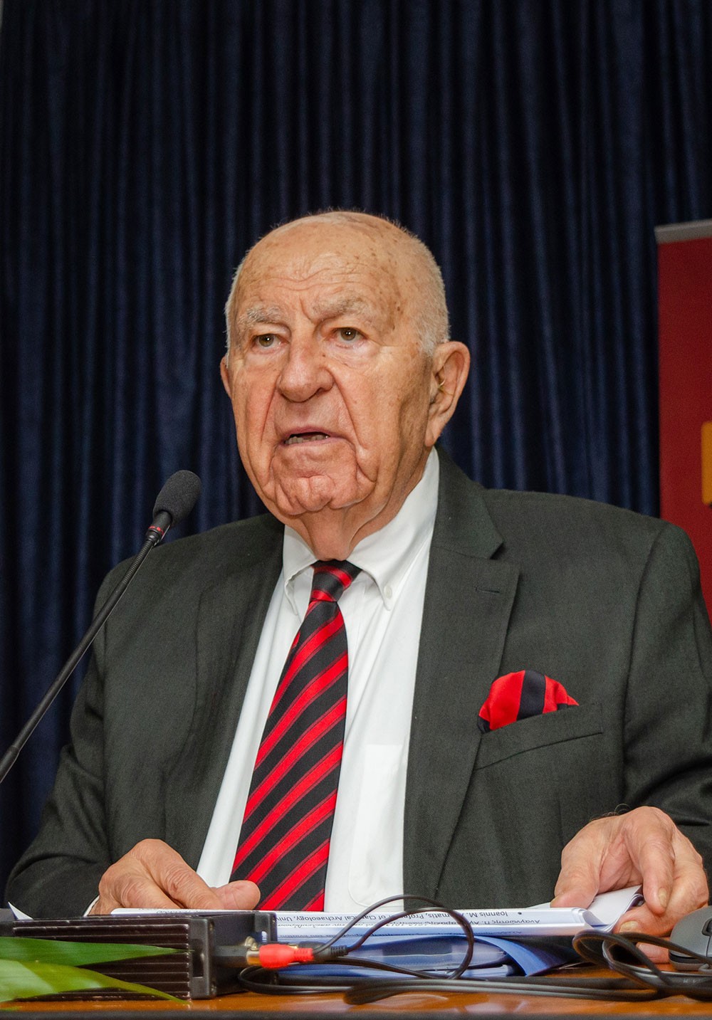 Αυλαία στις εκδηλώσεις της Σχολής Γονέων - Ανοικτό Πανεπιστήμιο Κατερίνης για την Ακαδημαϊκή χρονιά 2025-2026 με μια μοναδική ομιλία του πρώην Γερουσιαστή, πρώην Πρόεδρου της Βουλής του New Hamshire και Πρόεδρο της Ελληνοαμερικανικής Ένωσης Αθήνας κ. Κρίς Σπύρου και θέμα "Η ΜΑΚΕΔΟΝΙΑ ΜΑΣ". H εκδήλωση πραγματοποιήθηκε σε Συνδιοργάνωση με την Δευτεροβάθμια Εκπαίδευση Πιερίας 