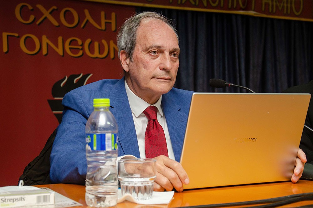 Συγκλόνισαν με τις προσωπικές τους μαρτυρίες για την Κρίση των Ιμίων ο Αντιναύαρχος Π.Ν. ε.α. Σπυρίδων Κονιδάρης και ο Υποναύαρχος Π.Ν. ε.α. Δημήτριος Τσαΐλάς την Δευτέρα 26 Ιανουαρίου 2026 στο αφιέρωμα της Σχολής Γονέων – Ανοικτό Πανεπιστήμιο Κατερίνης με αφορμή τα 30 χρόνια από την κρίση των Ιμίων η οποία κορυφώθηκε τις πρώτες πρωινές ώρες της 31ης Ιανουαρίου 1996, φέρνοντας Ελλάδα και Τουρκία στα πρόθυρα ένοπλης αντιπαράθεσης.  