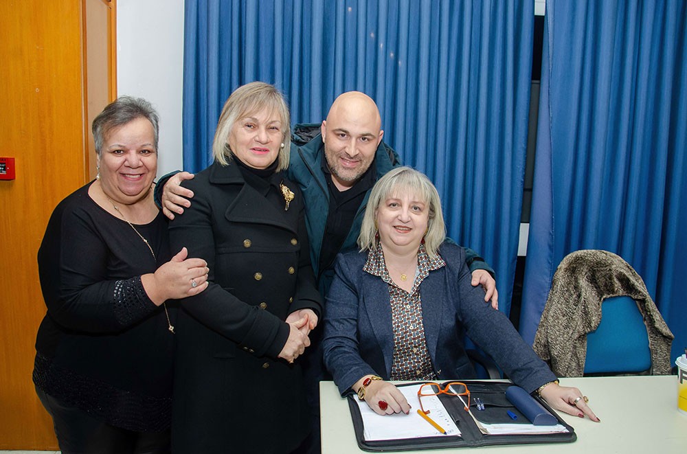 Συγκλόνισαν με τις προσωπικές τους μαρτυρίες για την Κρίση των Ιμίων ο Αντιναύαρχος Π.Ν. ε.α. Σπυρίδων Κονιδάρης και ο Υποναύαρχος Π.Ν. ε.α. Δημήτριος Τσαΐλάς την Δευτέρα 26 Ιανουαρίου 2026 στο αφιέρωμα της Σχολής Γονέων – Ανοικτό Πανεπιστήμιο Κατερίνης με αφορμή τα 30 χρόνια από την κρίση των Ιμίων η οποία κορυφώθηκε τις πρώτες πρωινές ώρες της 31ης Ιανουαρίου 1996, φέρνοντας Ελλάδα και Τουρκία στα πρόθυρα ένοπλης αντιπαράθεσης.  