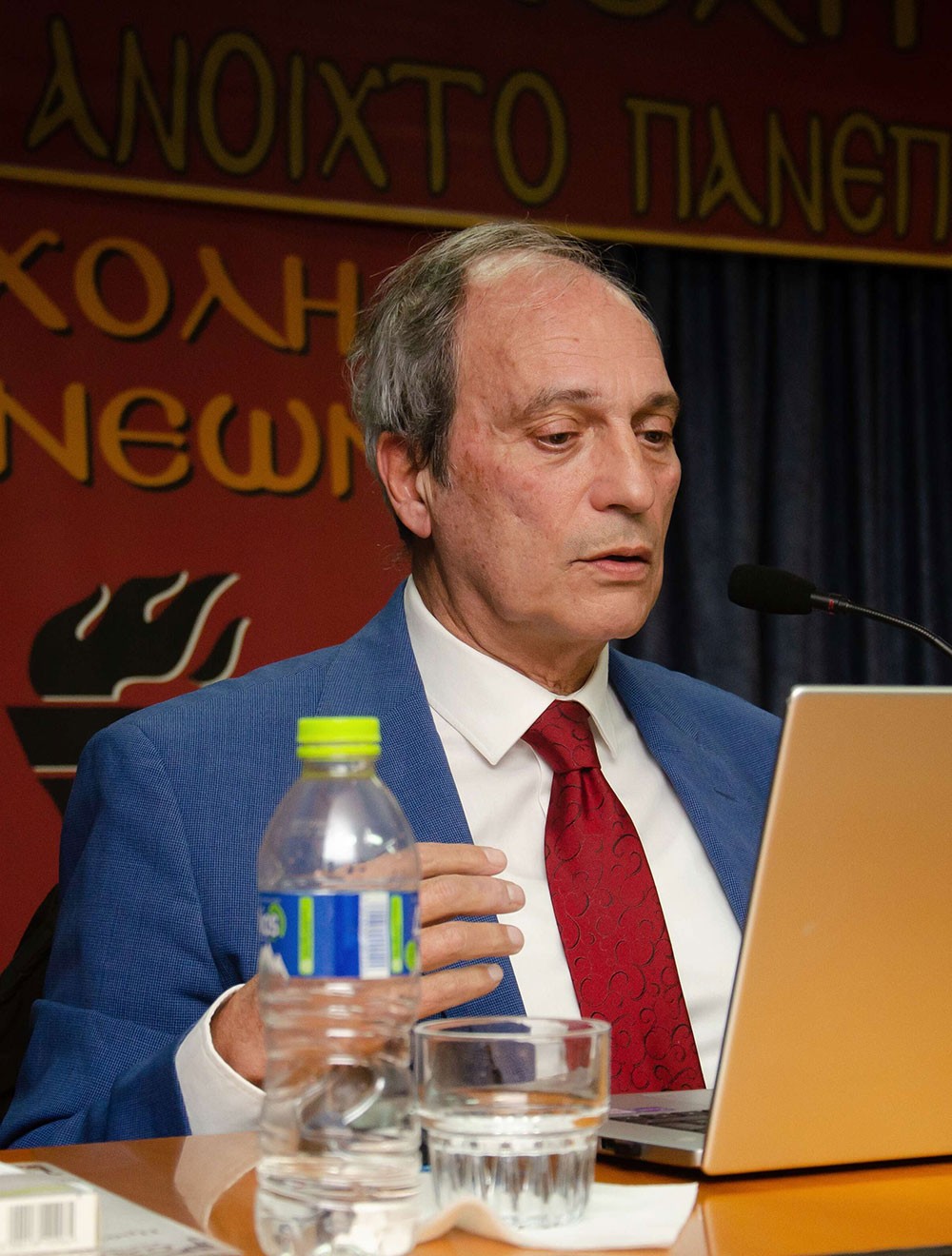 Συγκλόνισαν με τις προσωπικές τους μαρτυρίες για την Κρίση των Ιμίων ο Αντιναύαρχος Π.Ν. ε.α. Σπυρίδων Κονιδάρης και ο Υποναύαρχος Π.Ν. ε.α. Δημήτριος Τσαΐλάς την Δευτέρα 26 Ιανουαρίου 2026 στο αφιέρωμα της Σχολής Γονέων – Ανοικτό Πανεπιστήμιο Κατερίνης με αφορμή τα 30 χρόνια από την κρίση των Ιμίων η οποία κορυφώθηκε τις πρώτες πρωινές ώρες της 31ης Ιανουαρίου 1996, φέρνοντας Ελλάδα και Τουρκία στα πρόθυρα ένοπλης αντιπαράθεσης.  