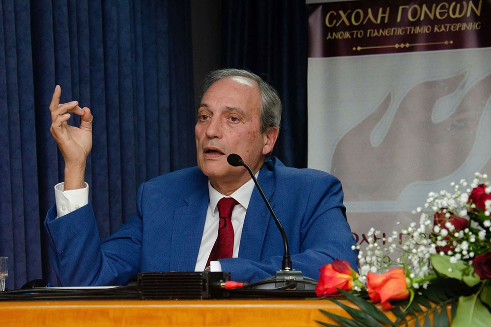 Συγκλόνισαν με τις προσωπικές τους μαρτυρίες για την Κρίση των Ιμίων ο Αντιναύαρχος Π.Ν. ε.α. Σπυρίδων Κονιδάρης και ο Υποναύαρχος Π.Ν. ε.α. Δημήτριος Τσαΐλάς την Δευτέρα 26 Ιανουαρίου 2026 στο αφιέρωμα της Σχολής Γονέων – Ανοικτό Πανεπιστήμιο Κατερίνης με αφορμή τα 30 χρόνια από την κρίση των Ιμίων η οποία κορυφώθηκε τις πρώτες πρωινές ώρες της 31ης Ιανουαρίου 1996, φέρνοντας Ελλάδα και Τουρκία στα πρόθυρα ένοπλης αντιπαράθεσης.  