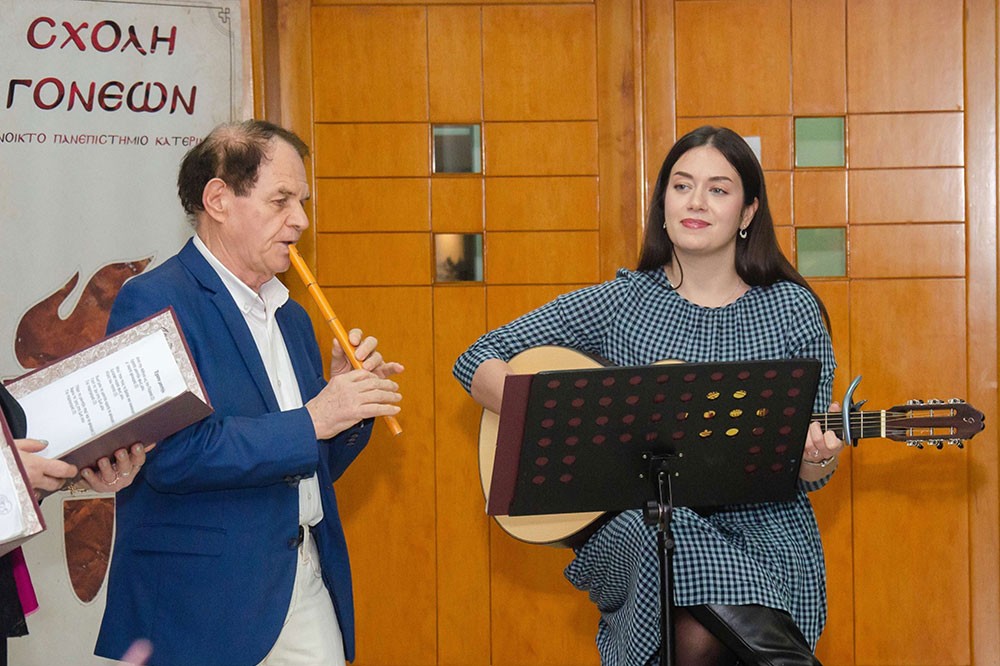 Συγκλόνισαν με τις προσωπικές τους μαρτυρίες για την Κρίση των Ιμίων ο Αντιναύαρχος Π.Ν. ε.α. Σπυρίδων Κονιδάρης και ο Υποναύαρχος Π.Ν. ε.α. Δημήτριος Τσαΐλάς την Δευτέρα 26 Ιανουαρίου 2026 στο αφιέρωμα της Σχολής Γονέων – Ανοικτό Πανεπιστήμιο Κατερίνης με αφορμή τα 30 χρόνια από την κρίση των Ιμίων η οποία κορυφώθηκε τις πρώτες πρωινές ώρες της 31ης Ιανουαρίου 1996, φέρνοντας Ελλάδα και Τουρκία στα πρόθυρα ένοπλης αντιπαράθεσης.  