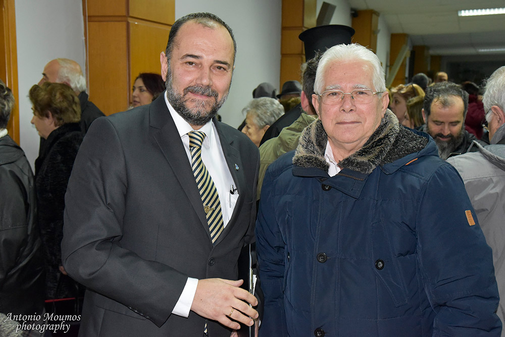 Στην πρώτη, μετά τις διακοπές των Χριστουγέννων και του νέου έτους διάλεξη - ομιλία της Σχολής Γονέων – Ανοιχτού Πανεπιστημίου Κατερίνης στο γνωστό χώρο του Πνευματικού Κέντρου Κατερίνης, τη Δευτέρα 20 Ιανουαρίου 2020 καλεσμένος ομιλητής ήταν ο Πρωτοπρεσβύτερος Χαράλαμπος Παπαδόπουλος (Λίβυος) της Ενορίας Αγίας Ειρήνης Πύργου Μονοφατσίου Ηρακλείου Κρήτης, που ανέπτυξε το πολύ ενδιαφέρον θέμα: «Ο πόνος είναι μέρος της εξέλιξής μας».