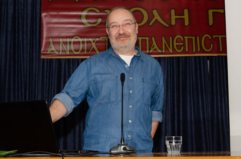 Τα Άστρα!... Ζούμε σε ένα Σύμπαν γεμάτο Ήλιους!... Μόνον ο γαλαξίας μας περιέχει περίπου 200 δις!... Και στο Σύμπαν υπάρχουν περίπου 2 τρις γαλαξίες!... Άρα, συνολικά, στο Σύμπαν υπάρχουν περίπου 1 τρις τρισεκατομμύρια άστρα!... Τα άστρα γεννιούνται!…Από τι υλικό είναι φτιαγμένα? Είναι στ’ αλήθεια βόμβες υδρογόνου? Πως σχηματίζονται? Και πόσο διαρκεί η δημιουργία ενός άστρου? Όλα τα άστρα έχουν πλανήτες? Μπορούν να φιλοξενήσουν Ζωή?
