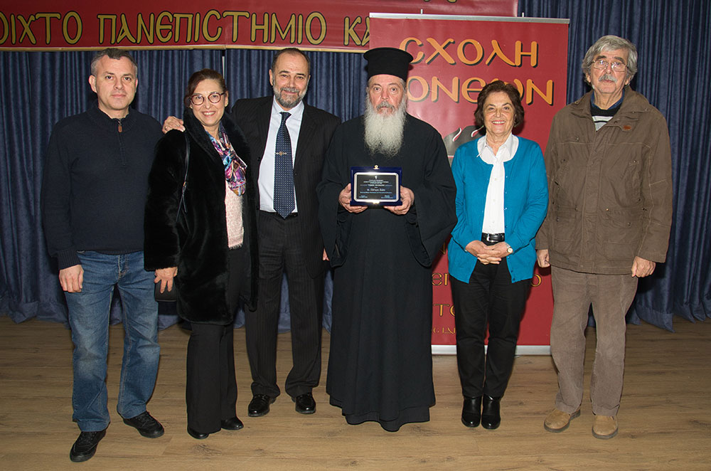 Από την συγκλονιστική κατάθεση ψυχής του π. Πέτρου Ζώη για τον γέροντα του, μακαριστό π. Εφραίμ Αριζονίτη στην Σχολή Γονέων Κατερίνης 2-12-2024