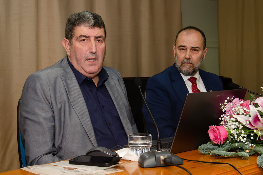 Το θέμα της εξαιρετικής &nbsp;ομιλίας την Δευτέρα 1-12-2025 του κ. Παπαπροδρόμου ήταν: «Η οικονομική διάσταση του κυβερνοεγκλήματος». &nbsp;Θέμα τεράστιο και με πολλές διαστάσεις πέραν της οικονομικής. Η εκδήλωση έγινε σε Συνδιοργάνωση με την Διεύθυνση Αστυνομίας Πιερίας.