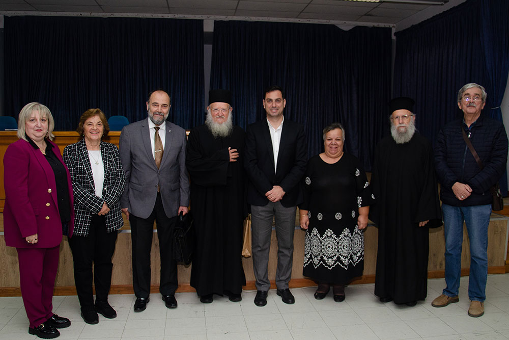 «Γνωριμία» με έναν Άγιο. Τον Άγιο Ιερώνυμο τον Σιμωνοπετρίτη είχαν την χαρά και την Ευλογία να γνωρίσουν οι φίλοι της Σχολής&nbsp; Γονέων Κατερίνης την Δευτέρα 10-11-2025 μέσα από την ομιλία του ιερομονάχου π. Μύρωνος Σιμωνοπετρίτη ο οποίος με γλαφυρό τρόπο παρουσίασε την βιωτή του Οσίου Ιερώνυμου Σιμωνοπετρίτη, του Μικρασιάτη.