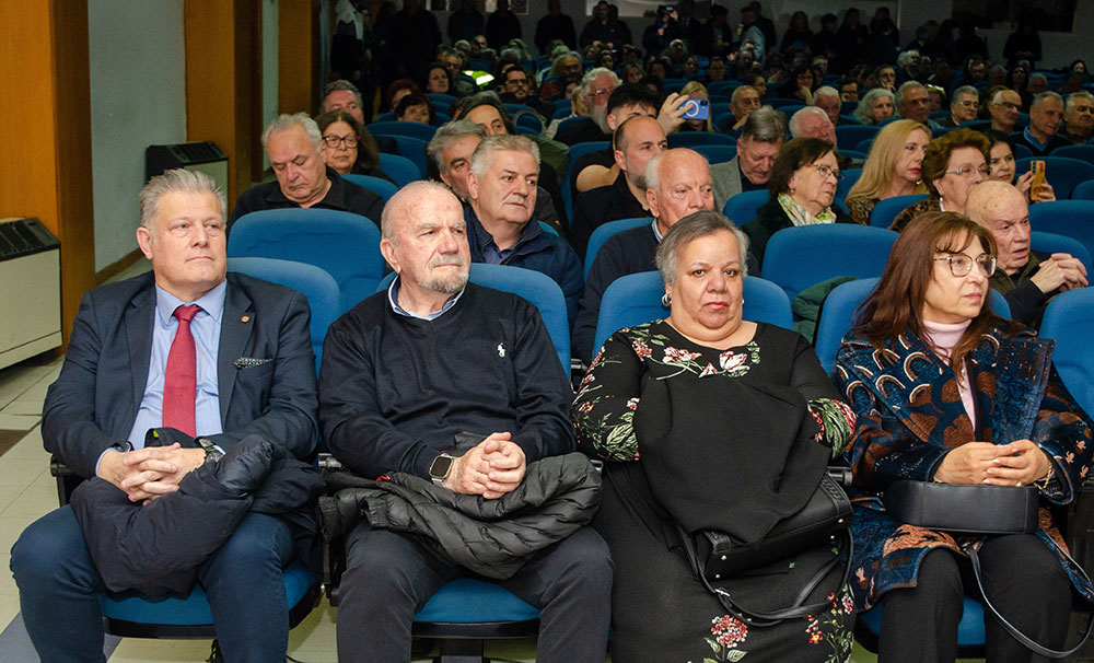 Αυλαία στις εκδηλώσεις της Σχολής Γονέων - Ανοικτό Πανεπιστήμιο Κατερίνης για την Ακαδημαϊκή χρονιά 2025-2026 με μια μοναδική ομιλία του πρώην Γερουσιαστή, πρώην Πρόεδρου της Βουλής του New Hamshire και Πρόεδρο της Ελληνοαμερικανικής Ένωσης Αθήνας κ. Κρίς Σπύρου και θέμα "Η ΜΑΚΕΔΟΝΙΑ ΜΑΣ". H εκδήλωση πραγματοποιήθηκε σε Συνδιοργάνωση με την Δευτεροβάθμια Εκπαίδευση Πιερίας