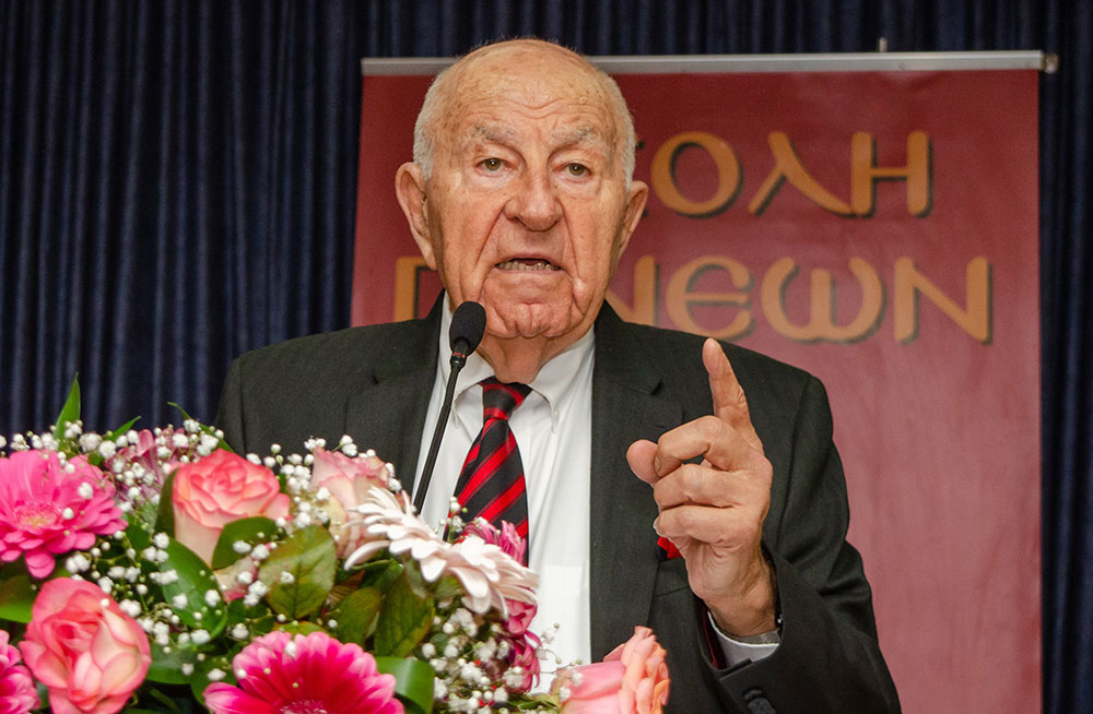 Αυλαία στις εκδηλώσεις της Σχολής Γονέων - Ανοικτό Πανεπιστήμιο Κατερίνης για την Ακαδημαϊκή χρονιά 2025-2026 με μια μοναδική ομιλία του πρώην Γερουσιαστή, πρώην Πρόεδρου της Βουλής του New Hamshire και Πρόεδρο της Ελληνοαμερικανικής Ένωσης Αθήνας κ. Κρίς Σπύρου και θέμα "Η ΜΑΚΕΔΟΝΙΑ ΜΑΣ". H εκδήλωση πραγματοποιήθηκε σε Συνδιοργάνωση με την Δευτεροβάθμια Εκπαίδευση Πιερίας