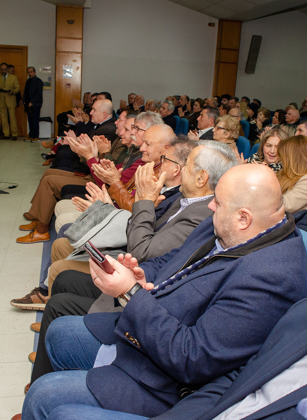 Αυλαία στις εκδηλώσεις της Σχολής Γονέων - Ανοικτό Πανεπιστήμιο Κατερίνης για την Ακαδημαϊκή χρονιά 2025-2026 με μια μοναδική ομιλία του πρώην Γερουσιαστή, πρώην Πρόεδρου της Βουλής του New Hamshire και Πρόεδρο της Ελληνοαμερικανικής Ένωσης Αθήνας κ. Κρίς Σπύρου και θέμα "Η ΜΑΚΕΔΟΝΙΑ ΜΑΣ". H εκδήλωση πραγματοποιήθηκε σε Συνδιοργάνωση με την Δευτεροβάθμια Εκπαίδευση Πιερίας
