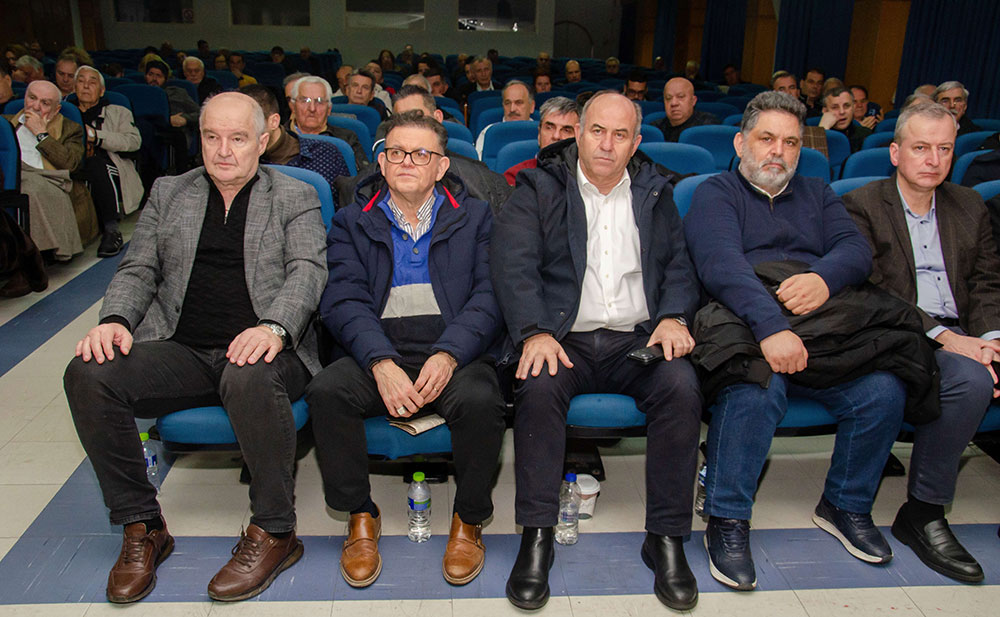Συγκλόνισαν με τις προσωπικές τους μαρτυρίες για την Κρίση των Ιμίων ο Αντιναύαρχος Π.Ν. ε.α. Σπυρίδων Κονιδάρης και ο Υποναύαρχος Π.Ν. ε.α. Δημήτριος Τσαΐλάς την Δευτέρα 26 Ιανουαρίου 2026 στο αφιέρωμα της Σχολής Γονέων – Ανοικτό Πανεπιστήμιο Κατερίνης με αφορμή τα 30 χρόνια από την κρίση των Ιμίων η οποία κορυφώθηκε τις πρώτες πρωινές ώρες της 31ης Ιανουαρίου 1996, φέρνοντας Ελλάδα και Τουρκία στα πρόθυρα ένοπλης αντιπαράθεσης.  
