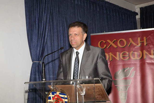 Ακολούθησε η ομιλία του Σεβασμιωτάτου κ.κ. Σεραφείμ με θέμα "Τεκτονισμός-Μασονία. Η αποκρυφιστική και παγανιστική λατρεία του Εωσφόρου" . Χωρίς να αναφέρεται σε πρόσωπα ο ομιλητής, διότι είναι εικόνες Θεού, καταθέτει και καταγγέλλει το σύστημα χωρίς μισαλλοδοξία και εχθρικό λόγο.