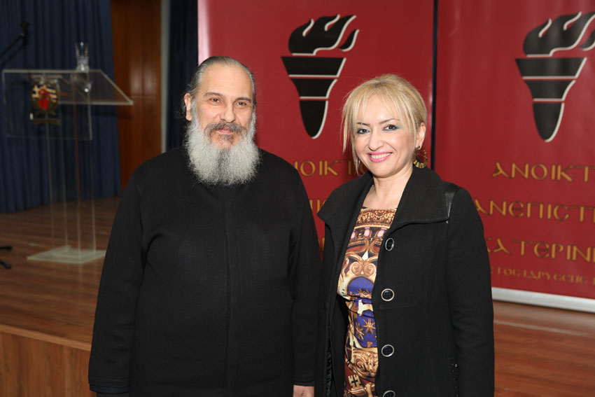 Τη Δευτέρα 23/3/2015 οι φίλοι της Σχολής Γονέων-Ανοικτού Πανεπιστημίου Κατερίνης απόλαυσαν τη συγκινητικά ποιητική παρουσίαση της συγγραφέως κ. Καλυψώς Δημητριάδη για τη «Ζωή του Αγίου Ιωάννου του Καλυβίτου»,στο Συνεδριακό Κέντρο του Δήμου Κατερίνης με συνδιοργάνωση της Περιφερειακής Ενότητας Πιερίας.