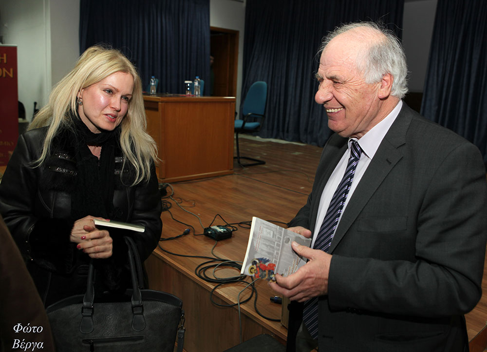 Ο Αντιπρόεδρος του Αρείου Πάγου ε.τ. Νικόλαος Π. Ζαϊρης ήταν ο ομιλητής της διάλεξης που πραγματοποιήθηκε στο πνευματικό κέντρο του Δήμου Κατερίνης στα πλαίσια του προγράμματος της Σχολής Γονέων, Ανοικτό Πανεπιστήμιο Κατερίνης τη 26 Φεβρουαρίου 2018 με συνδιοργανωτή το Δικηγορικό Σύλλογο Κατερίνης. Η ομιλία του είχε σαν θέμα: «φαινόμενα μεταμέλειας στη δίκη της οργάνωσης 17 Νοέμβρη» Ο κ. Ζαϊρης αναφέρθηκε σε περιπτώσεις κάποιων κατηγορουμένων στην παραπάνω δίκη, οι οποίοι παρά τη δεδομένη πολύχρονη παραβατικότητα, τη σκληρότητα και την ηθική αναλγησία που επέδειξαν απέναντι σε συνανθρώπους τους στην 27χρονη δράση της οργάνωσης, δεν απέβαλλαν ολοκληρωτικά και δεν είχαν ξεριζωθεί απ’ αυτούς κάποια ανθρώπινα αισθήματα. Ορισμένοι απ’ αυτούς που είχαν περιφερειακό και υποβοηθητικό κυρίως ρόλο, παρά τα σκληρά αντικοινωνικά αντανακλαστικά και το ταξικό μίσος που επέδειξαν κατά τη διάρκεια της δράσης τους έφτασαν, κάποια στιγμή, στην απόφαση να επιδείξουν κάποια μεταμέλεια, να αναγνωρίσουν τα λάθη τους και να ζητήσουν το αμέριστο έλεος του Θεού, όπως ένας βασικός κατηγορούμενος ο Σάββας Ξηρός, που δήλωσε: «Θεωρώ μεγάλη αλαζονεία να λέει κάποιος, ότι δεν έχει μετανιώσει για τίποτα στη ζωή του. Αυτό που θα άλλαζα, αν μπορούσα από όλη αυτή την ιστορία, θα ήταν να μην είχα αφαιρέσει ζωή. Αυτό θα με κυνηγάει για πάντα και δεν μπορώ να κάνω τίποτα για να το αλλάξω».