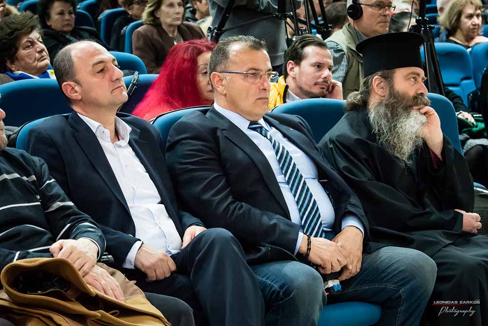 H Σχολή Γονέων- Ανοιχτό Πανεπιστήμιο Κατερίνης συμπλήρωσε τον κύκλο ομιλιών των τριάντα συνεχών ετών λειτουργίας της με μια πολύ διδακτική επετειακή ομιλία. Καλεσμένος ομιλητής της εκδήλωσης ήταν ο γέρων της Ιεράς Καλύβης των Αγίων Αποστόλων&nbsp; του Αγίου Όρους π. Νίκων. Το θέμα του ήταν η συνέχεια και το δεύτερο μέρος παλαιότερης ομιλίας του με θέμα «Η Κατάκριση»