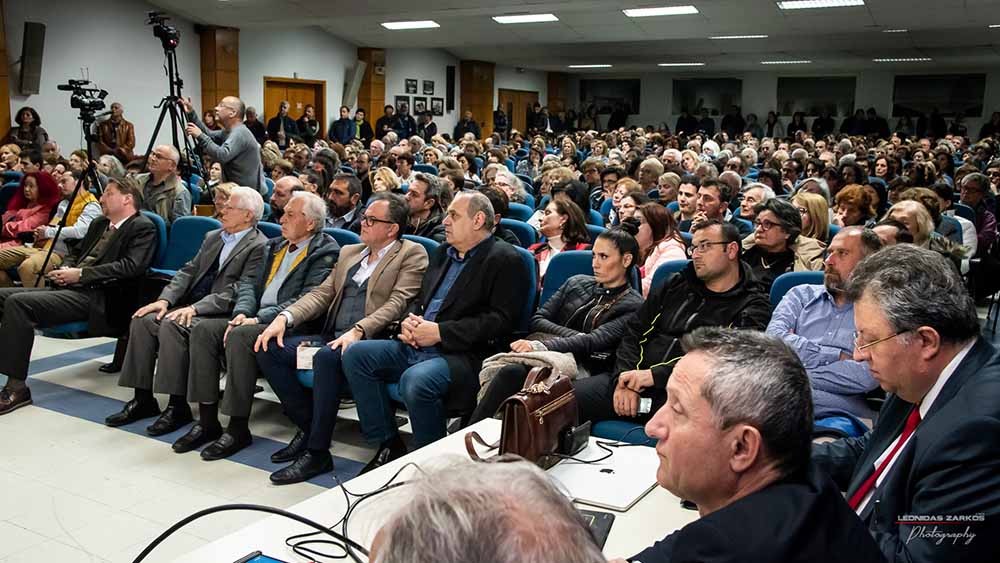H Σχολή Γονέων- Ανοιχτό Πανεπιστήμιο Κατερίνης συμπλήρωσε τον κύκλο ομιλιών των τριάντα συνεχών ετών λειτουργίας της με μια πολύ διδακτική επετειακή ομιλία. Καλεσμένος ομιλητής της εκδήλωσης ήταν ο γέρων της Ιεράς Καλύβης των Αγίων Αποστόλων&nbsp; του Αγίου Όρους π. Νίκων. Το θέμα του ήταν η συνέχεια και το δεύτερο μέρος παλαιότερης ομιλίας του με θέμα «Η Κατάκριση»